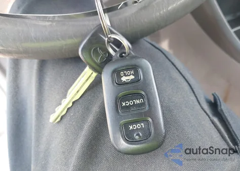 2004 Toyota Camry Le из США, поврежденный, VIN 4T1BE30K24U851546